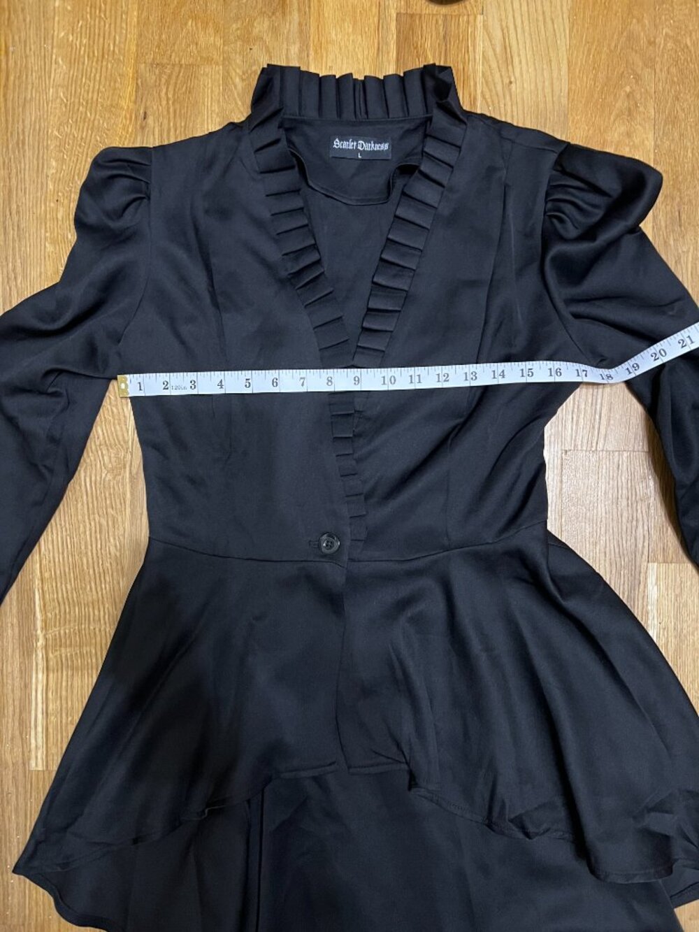 Scarlet Darkness Frock Coat - Picture 6 of 7